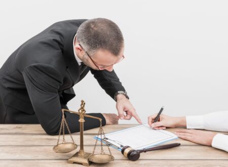 The Political Debate Over Federal AI Regulation and Its Legal Implications for Businesses in the United States - News and politics