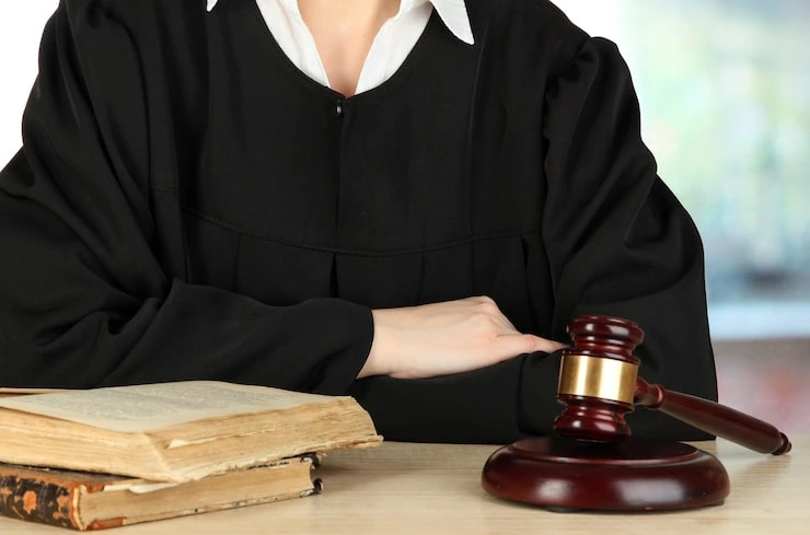 Lisa Barlow Lawsuit